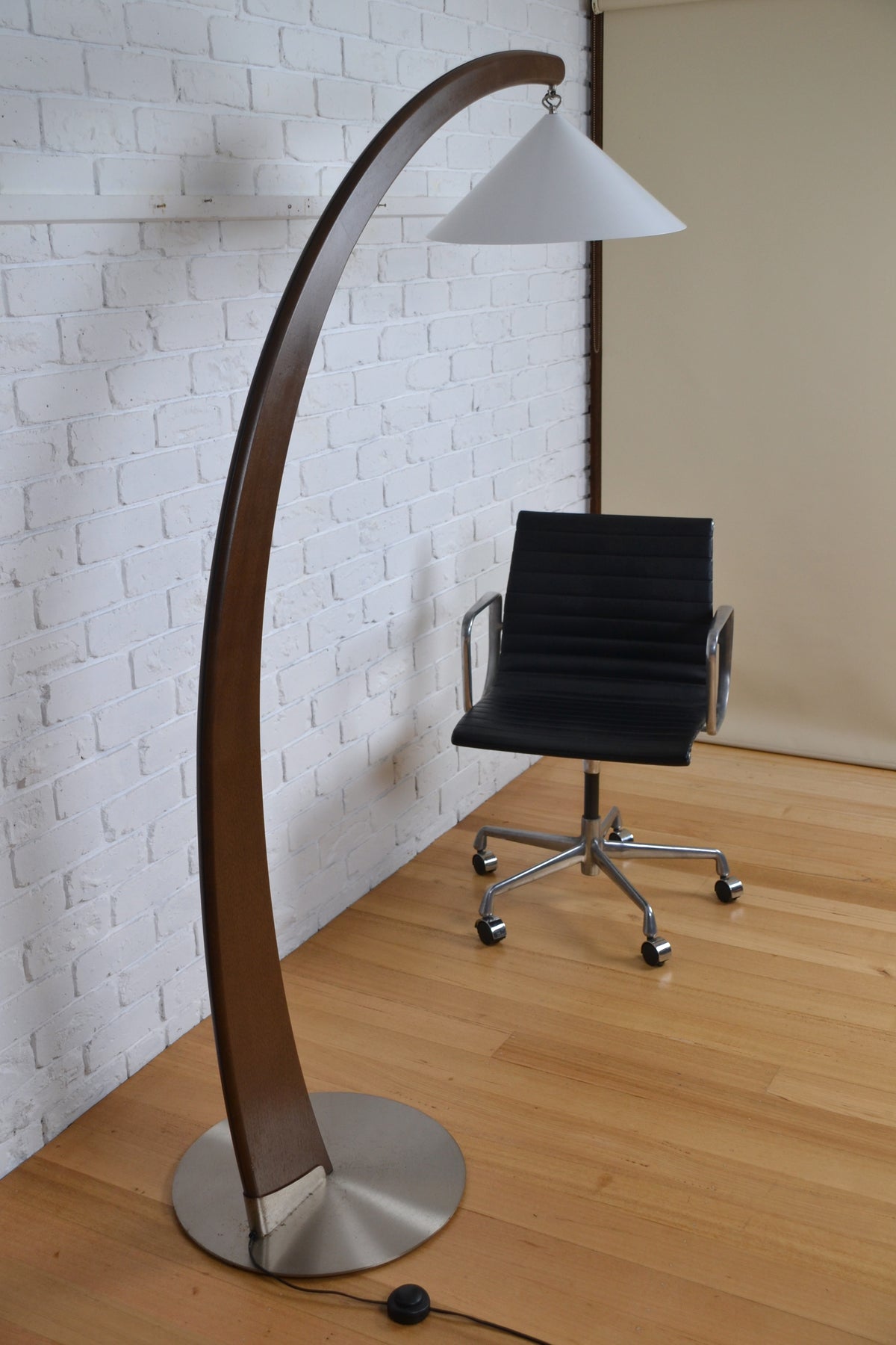 Vintage Italian 1990s Natuzzi Salotti floor lamp