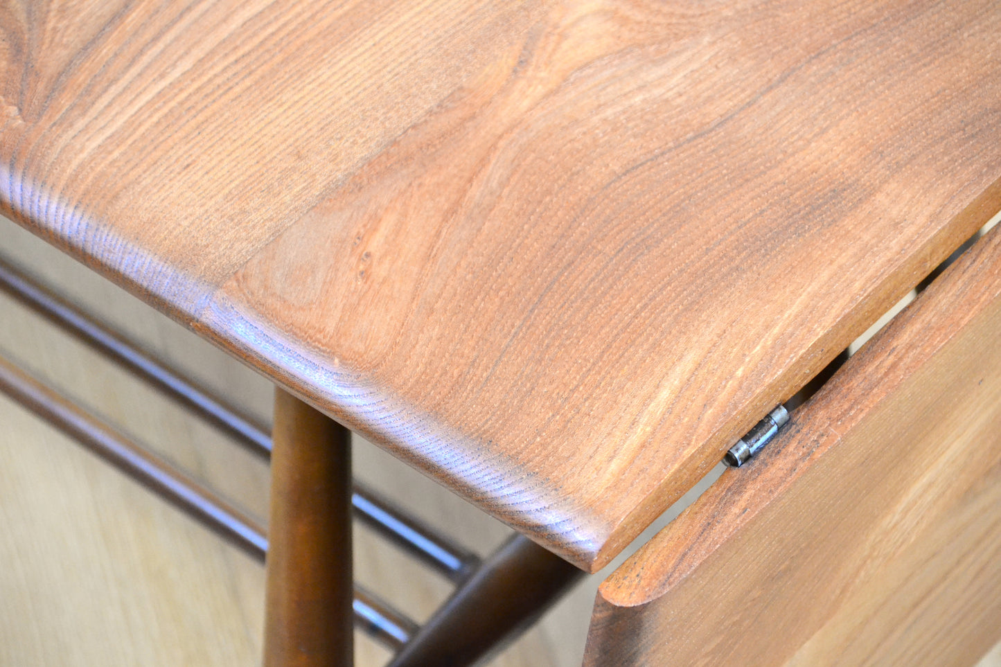Rare Mid century drop leaf extension coffee table by Ercol - British mcm restored Elm / Beech