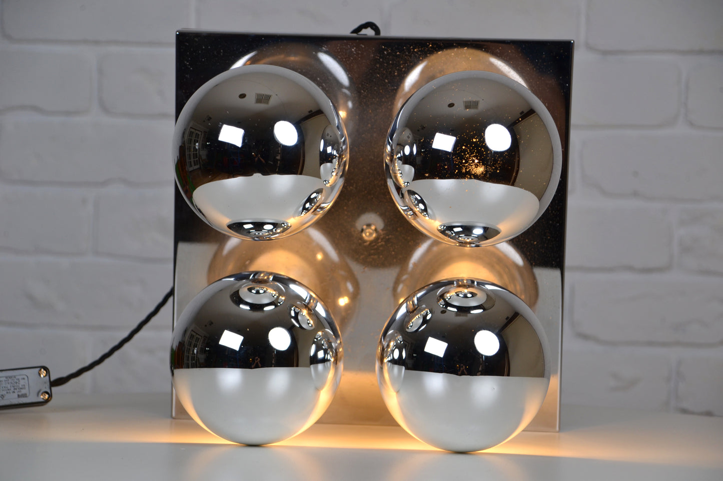 Stunning vintage 1970s mirror globe table lamp / wall lamp by Motoko Ishii
