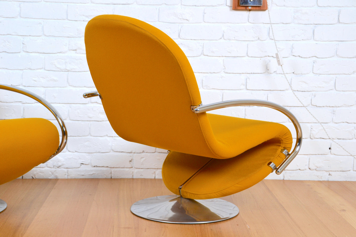 Verner Panton 123 Lounge swivel armchairs Fritz Hansen Denmark 1975 RESTORED Eco wool