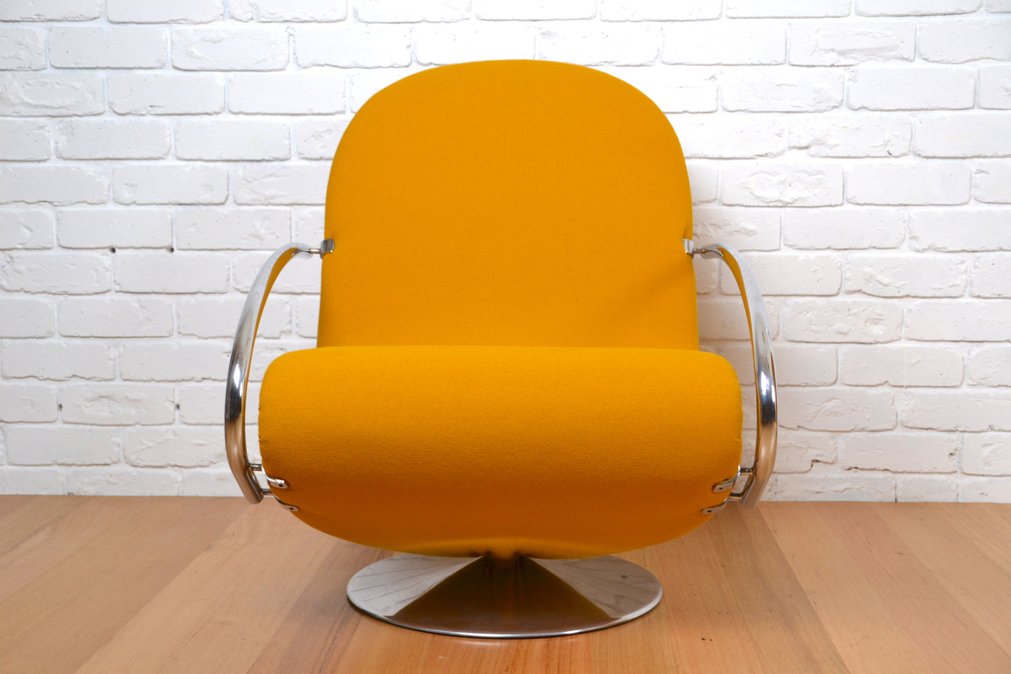 Verner Panton 123 Lounge swivel armchairs Fritz Hansen Denmark 1975 RESTORED Eco wool