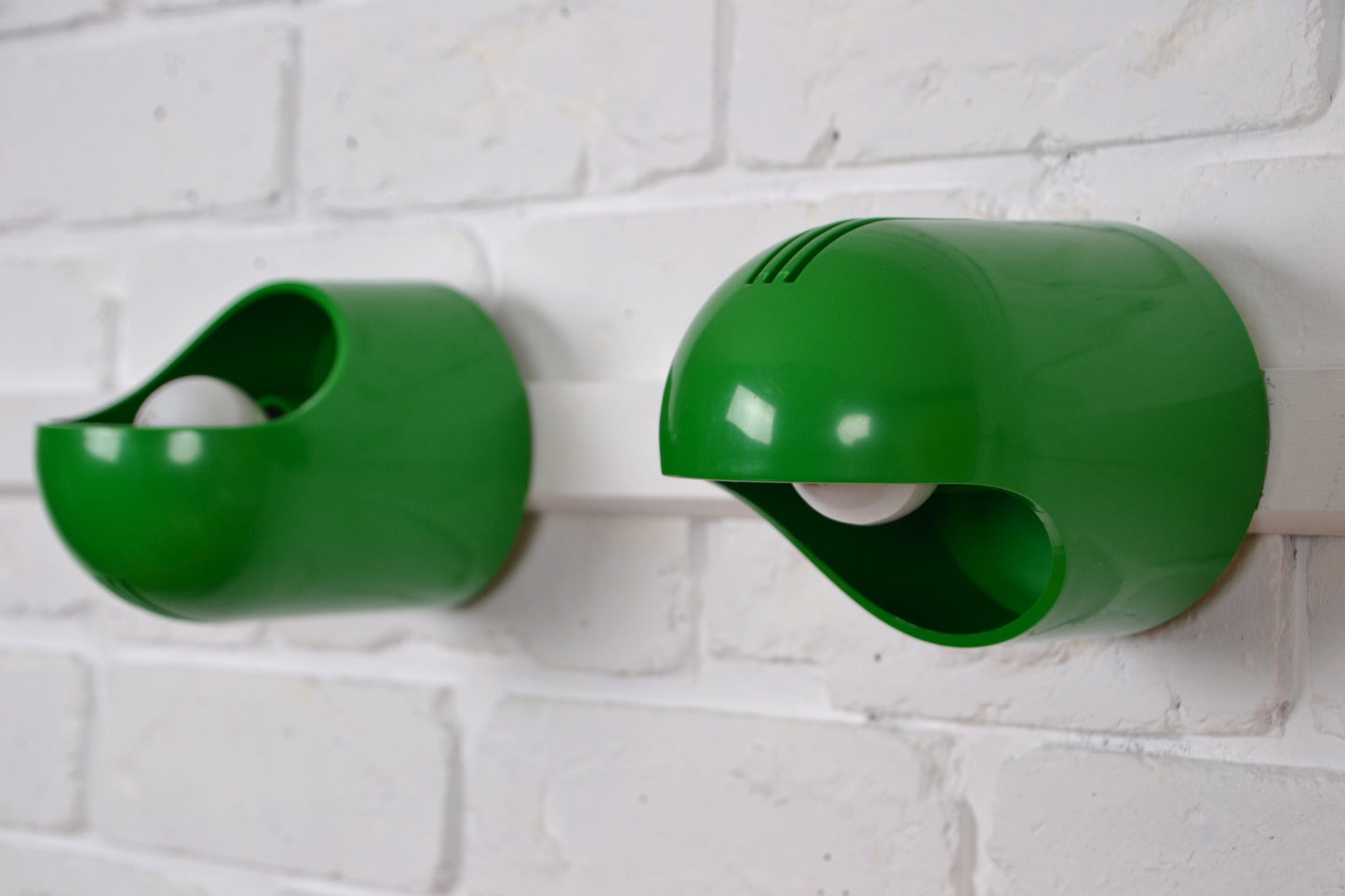 Pair Italian space aged green wall lights / boxed by Makio Hasuike for Gedy