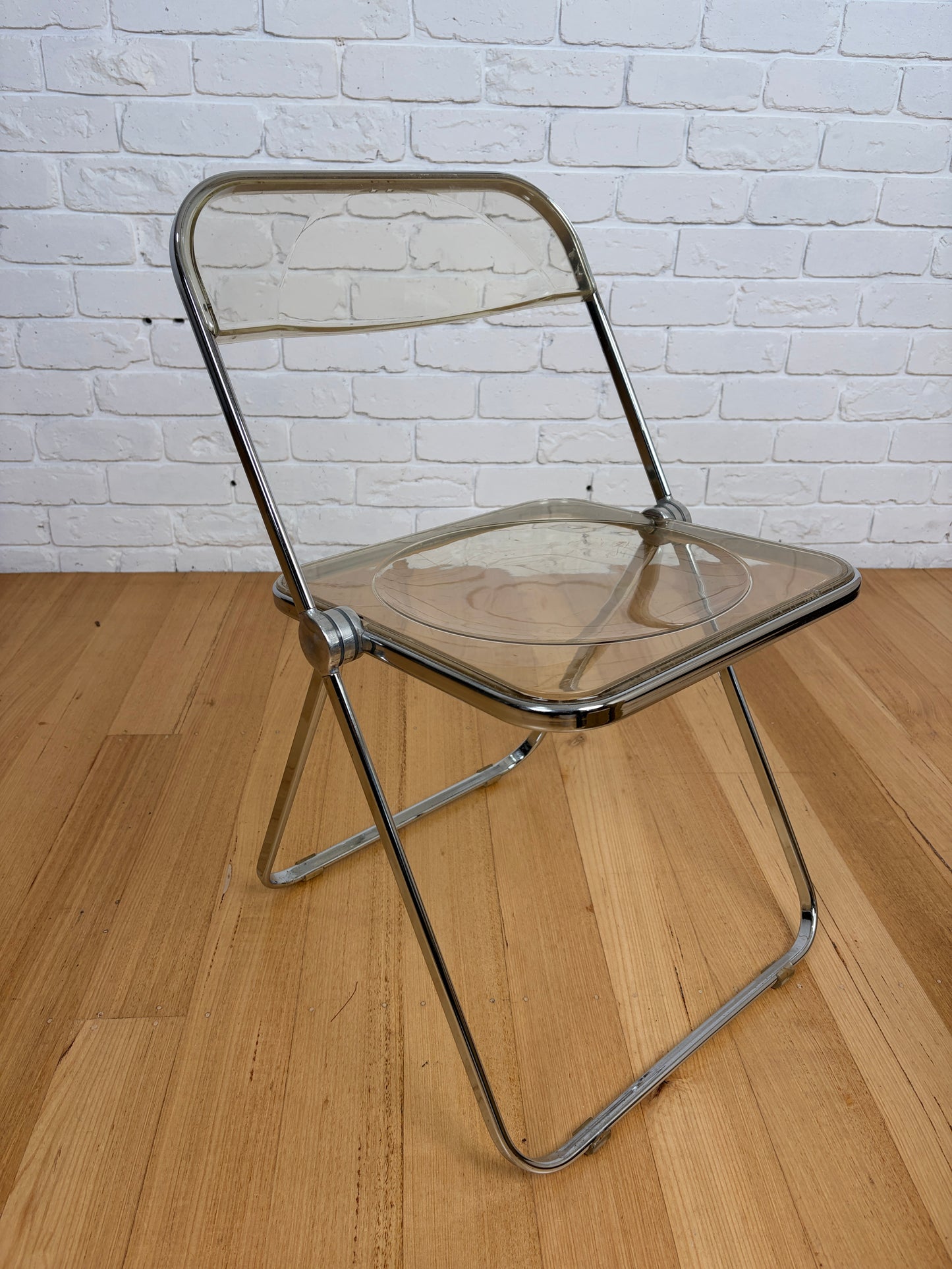 Vintage space aged designer folding chair by Giancarlo Piretti for Anonima Castelli