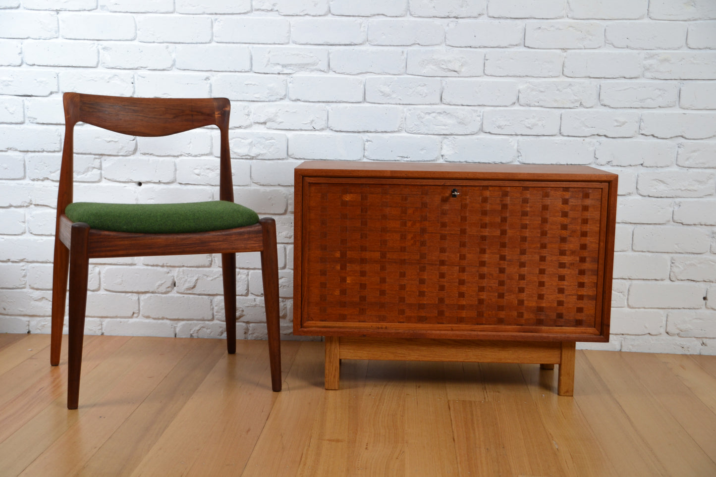 Vintage Danish Teak low cabinet / record hi fi storage by Poul Cadovius