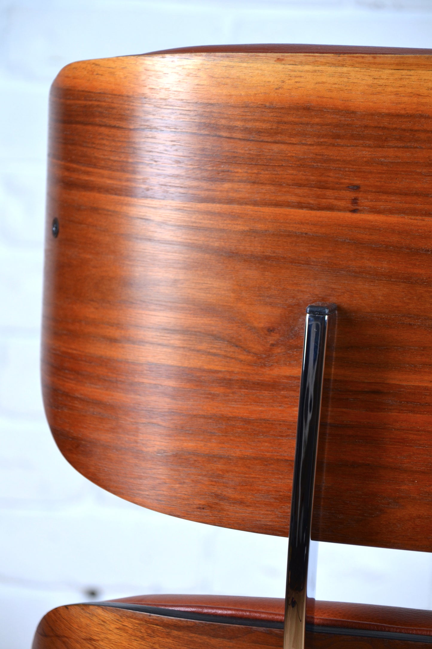 Mid century leather lounge armchair / footstool Plycraft George Mulhauser / Eames - Restored