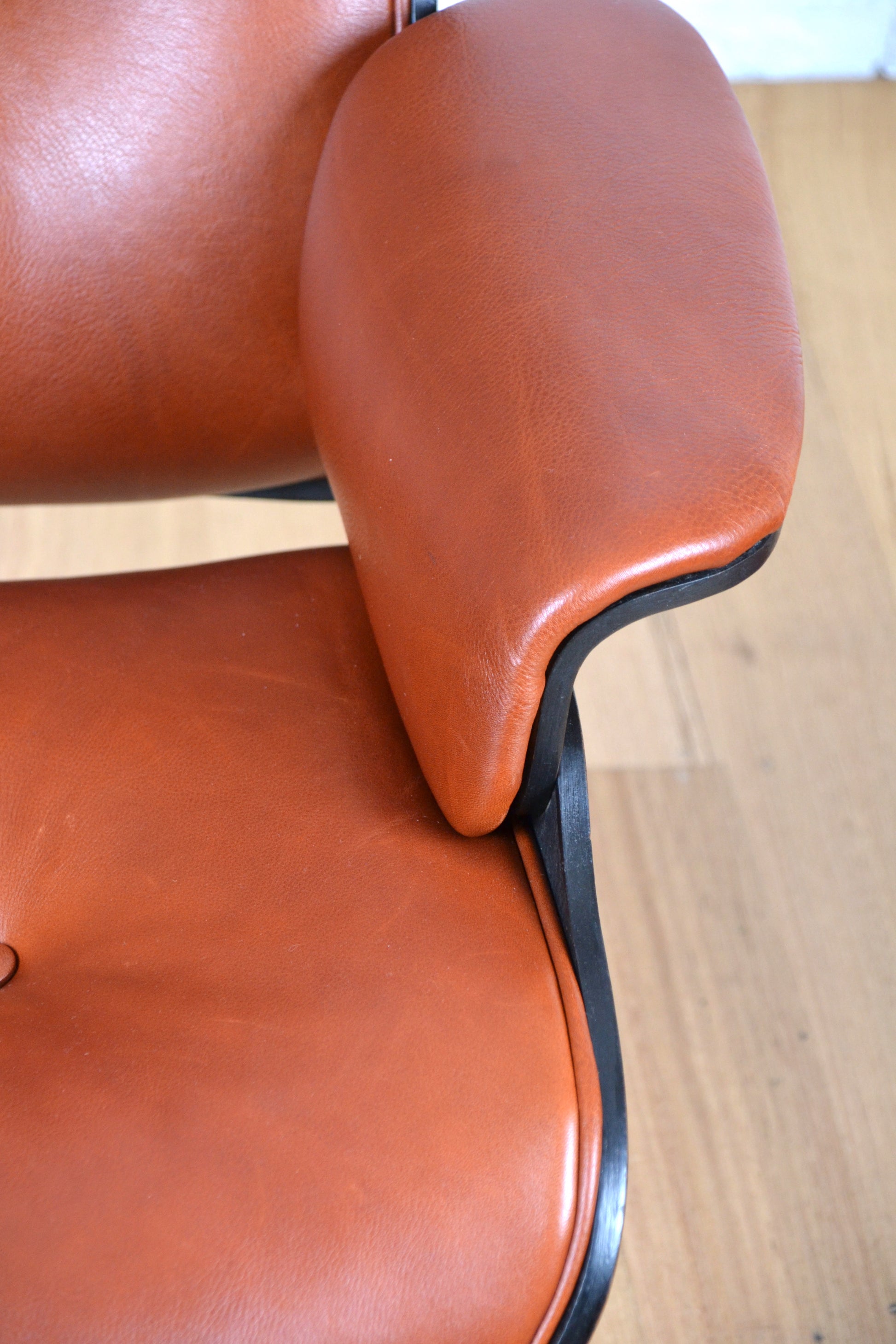Mid century leather lounge armchair / footstool Plycraft George Mulhauser / Eames - Restored