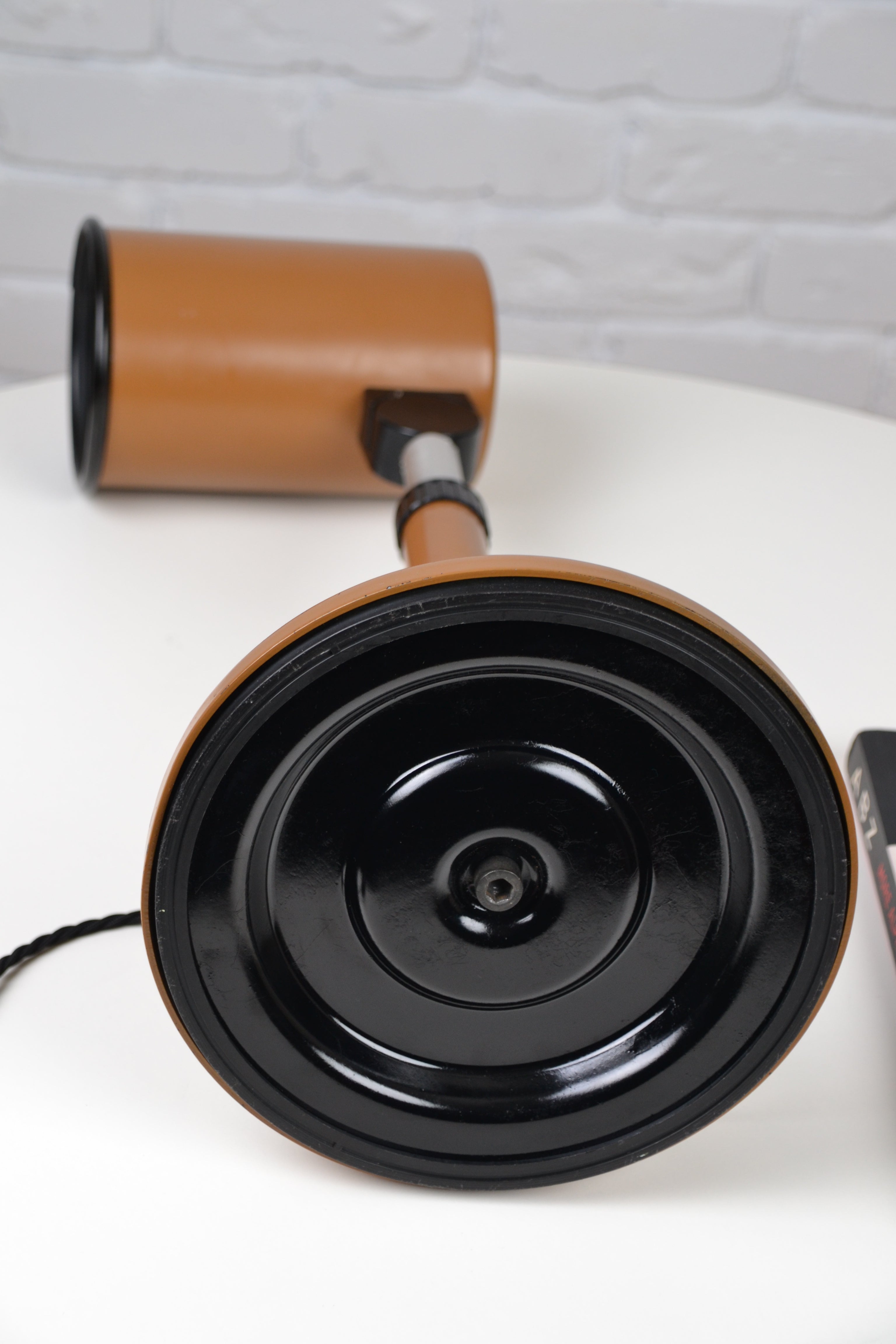 Vintage telescopic table lamp by Studio FPM in Caramel hue