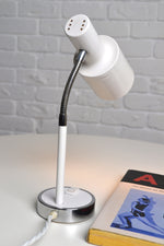 Load image into Gallery viewer, Small vintage Italian desk lamp in white
