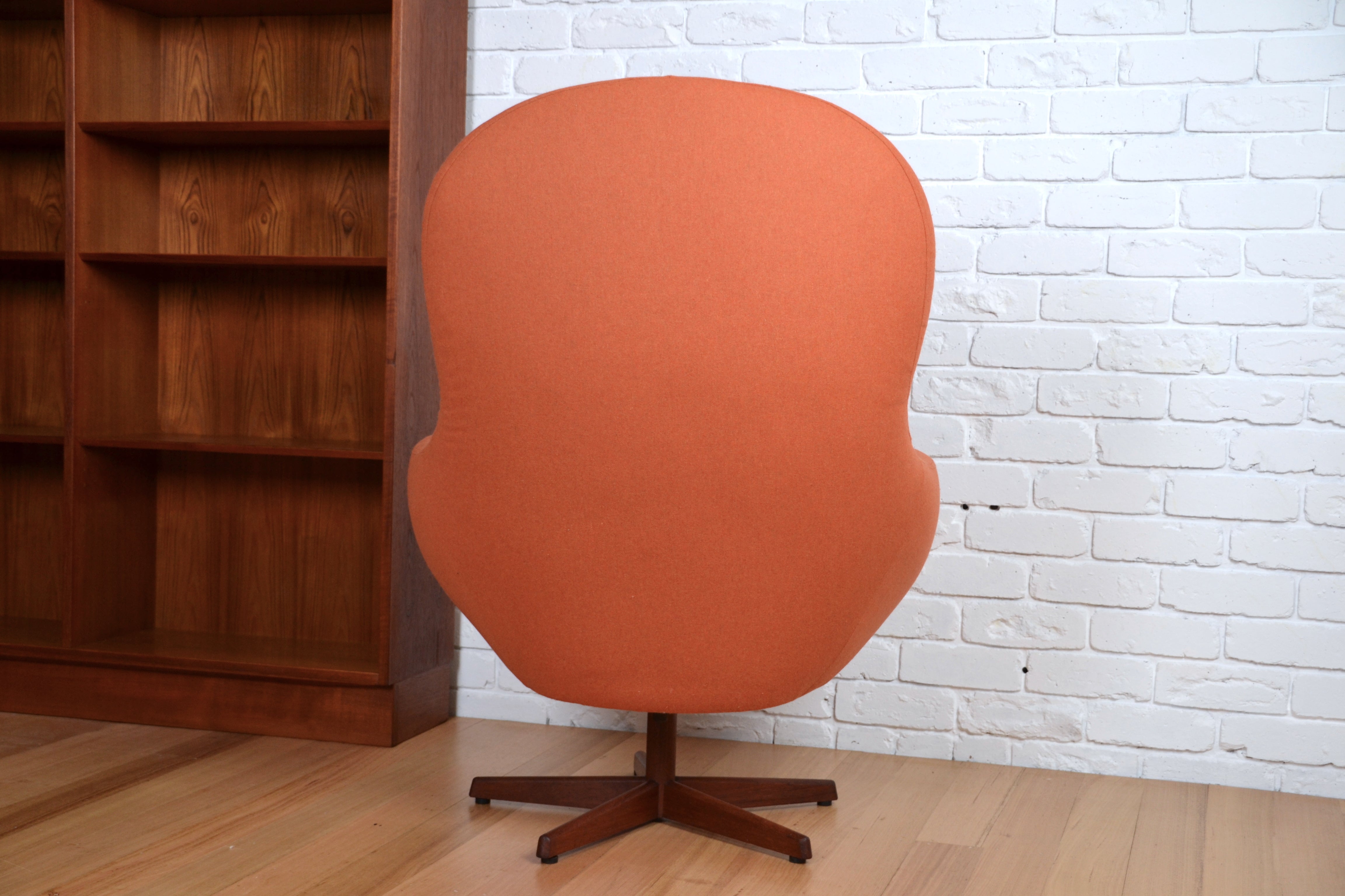 Danish vintage swivel egg armchair / orange wool - restored Warwick wool