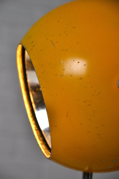 Space aged eyeball table lamp by Ejner Graae & Henning Helger - Louis Poulsen Denmark