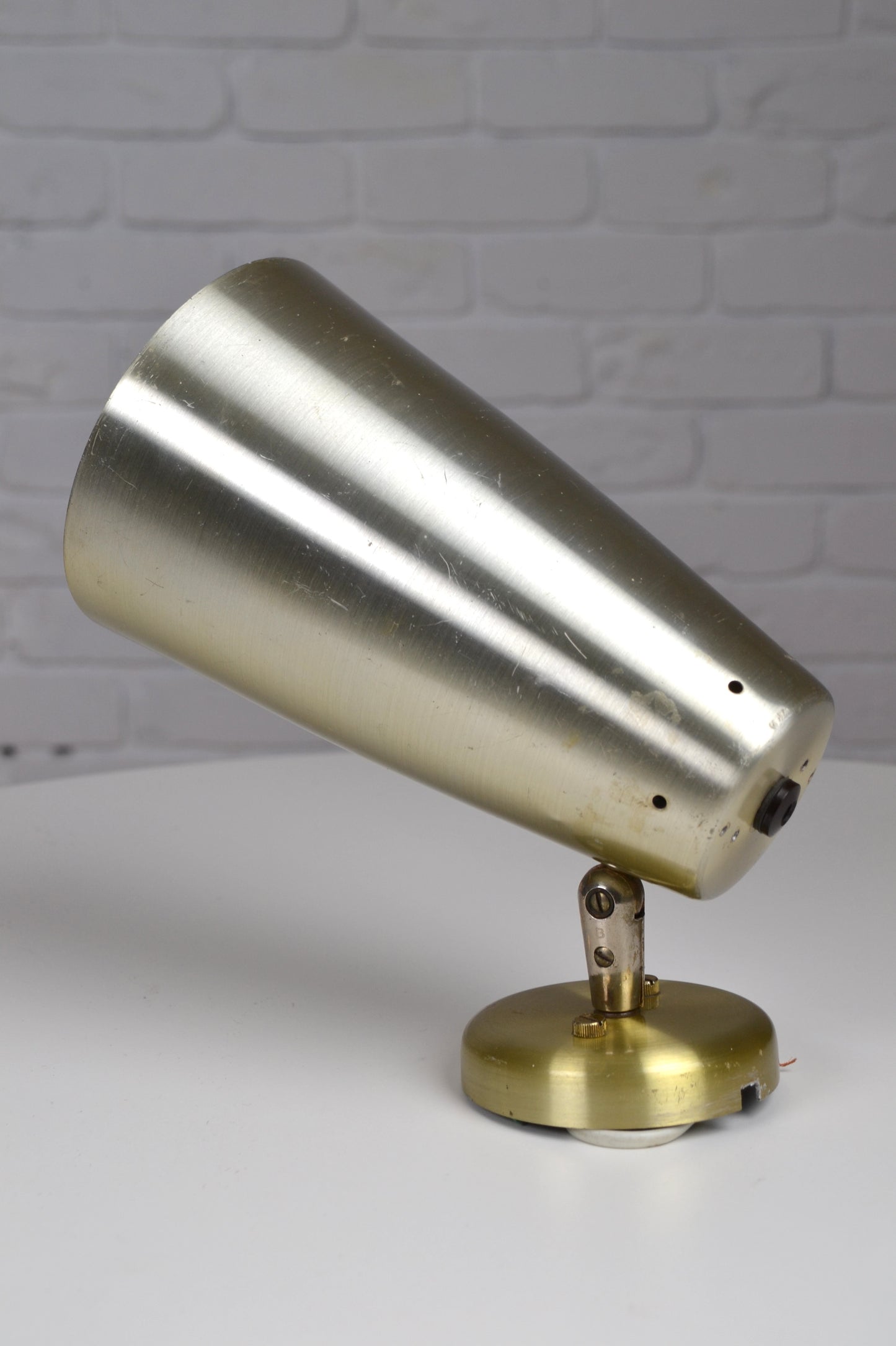 Rare* BECO Australian Mid century wall sconce light / lamp - Brown Evans & Co model 505