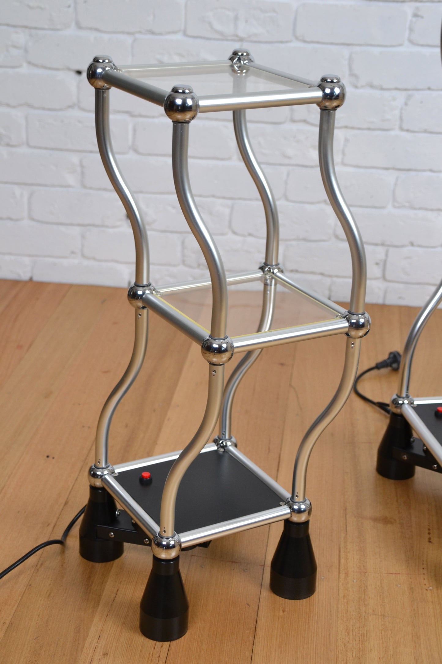 Vintage Dancing shelf / wiggly bookshelf 720 mm (silver)