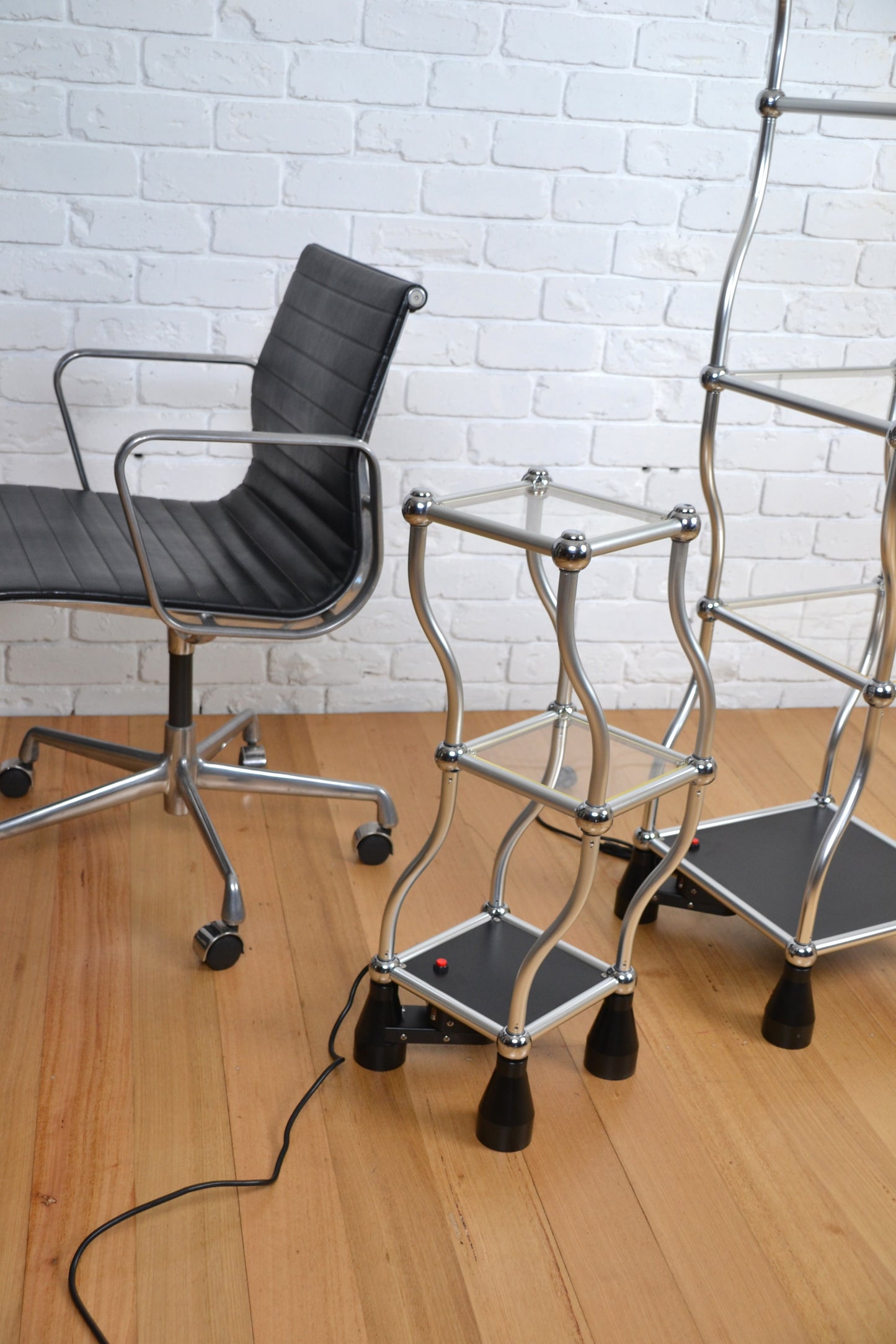 Vintage Dancing shelf / wiggly bookshelf 720 mm (silver)