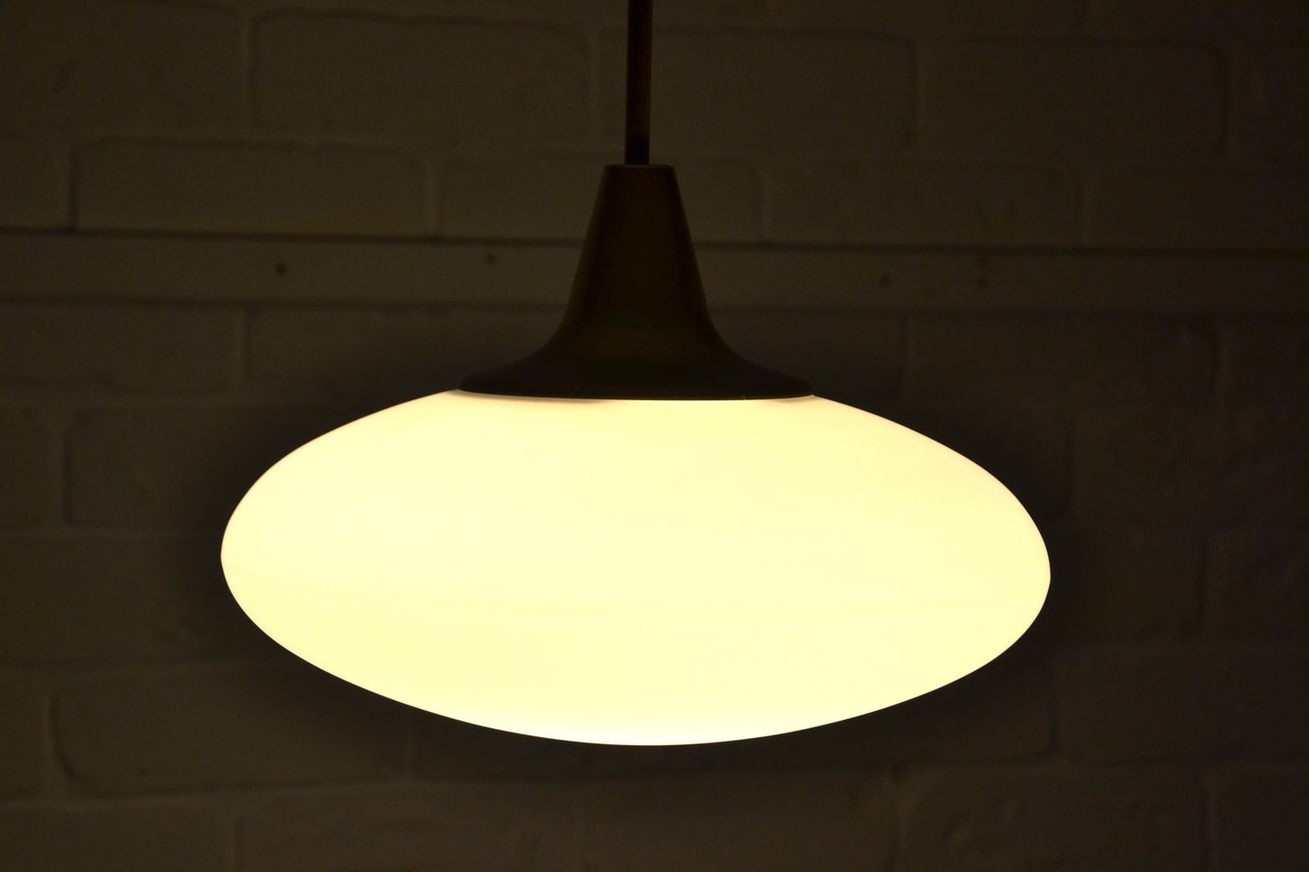 Mid century UFO glass pendant- excellent condition