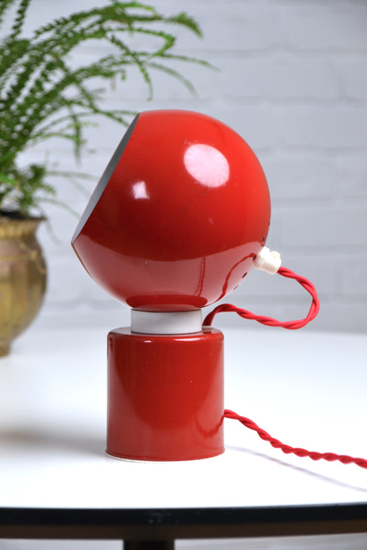 Space aged Italian eyeball table lamp by Goffredo Reggiani