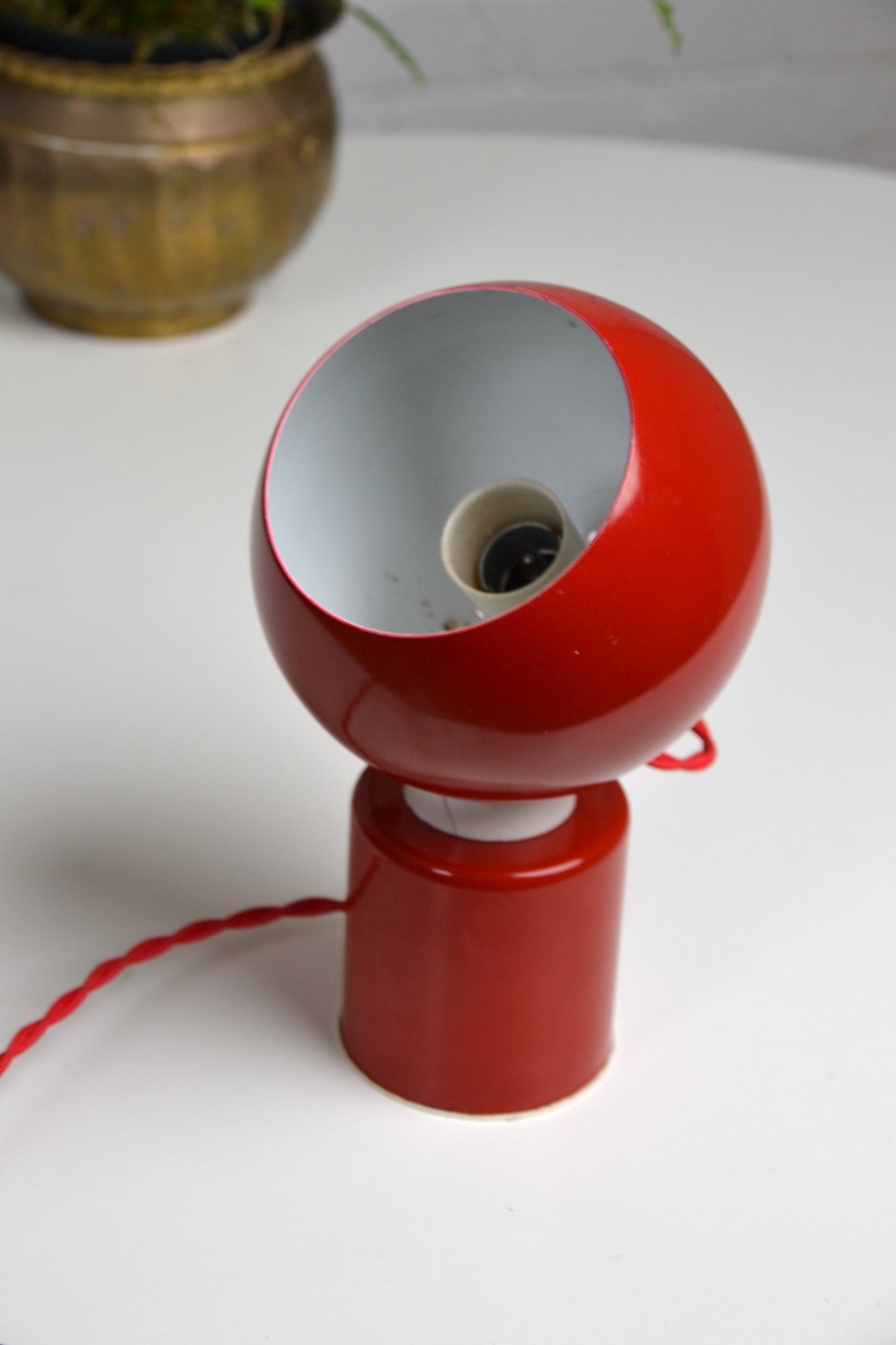 Space aged Italian eyeball table lamp by Goffredo Reggiani