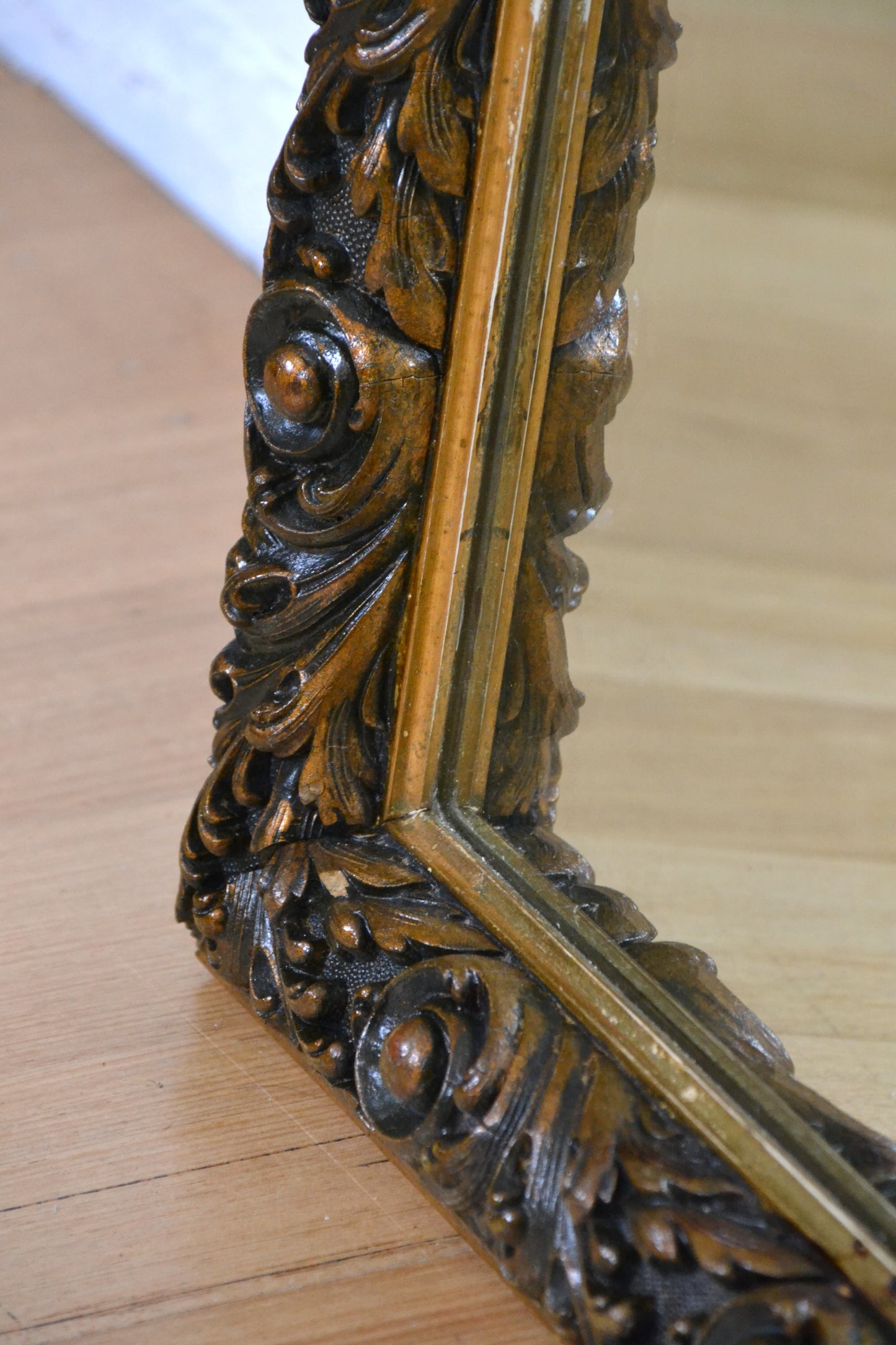 Antique large wall mirror - Victorian 117 x 88 cm