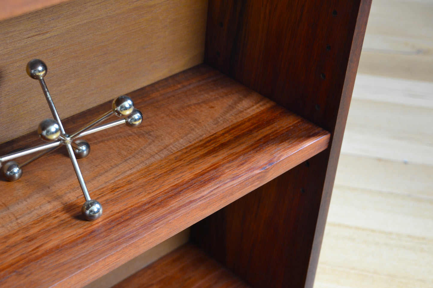 Exceptional - Vintage Australian solid Blackwood bookcase / shelf - restored