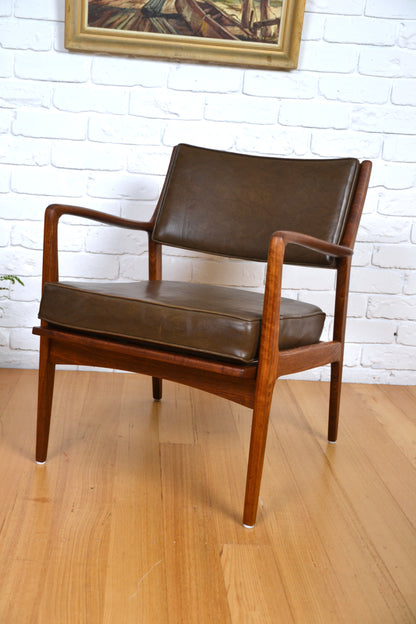 Exceptional- Mid century armchair Blackbean restored