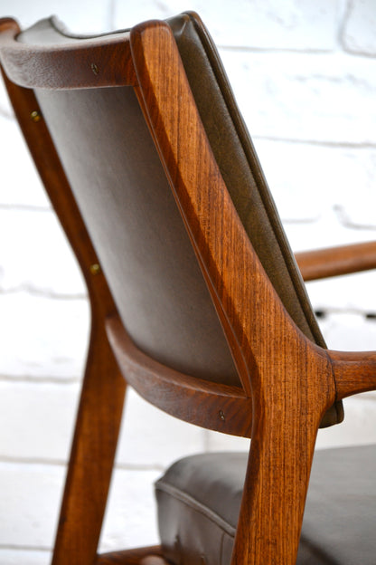 Exceptional- Mid century armchair Blackbean restored