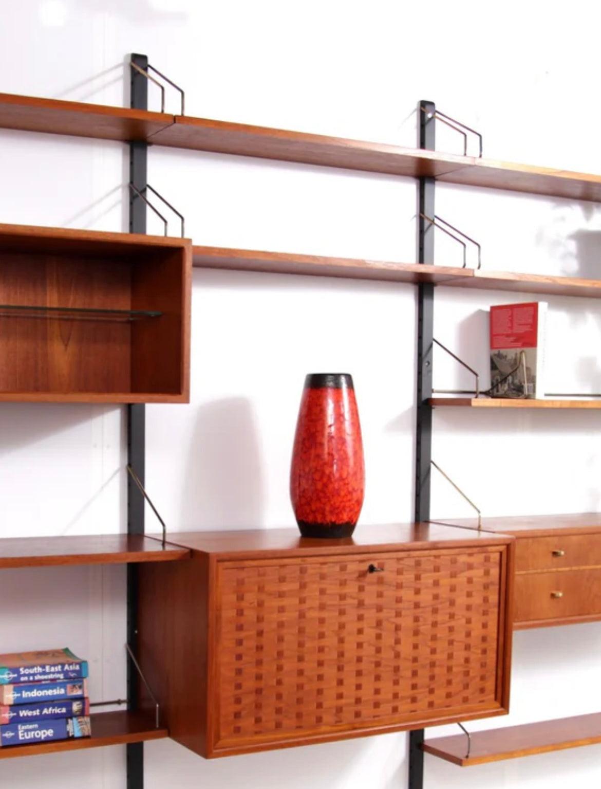 Vintage Danish Teak low cabinet / record hi fi storage by Poul Cadovius