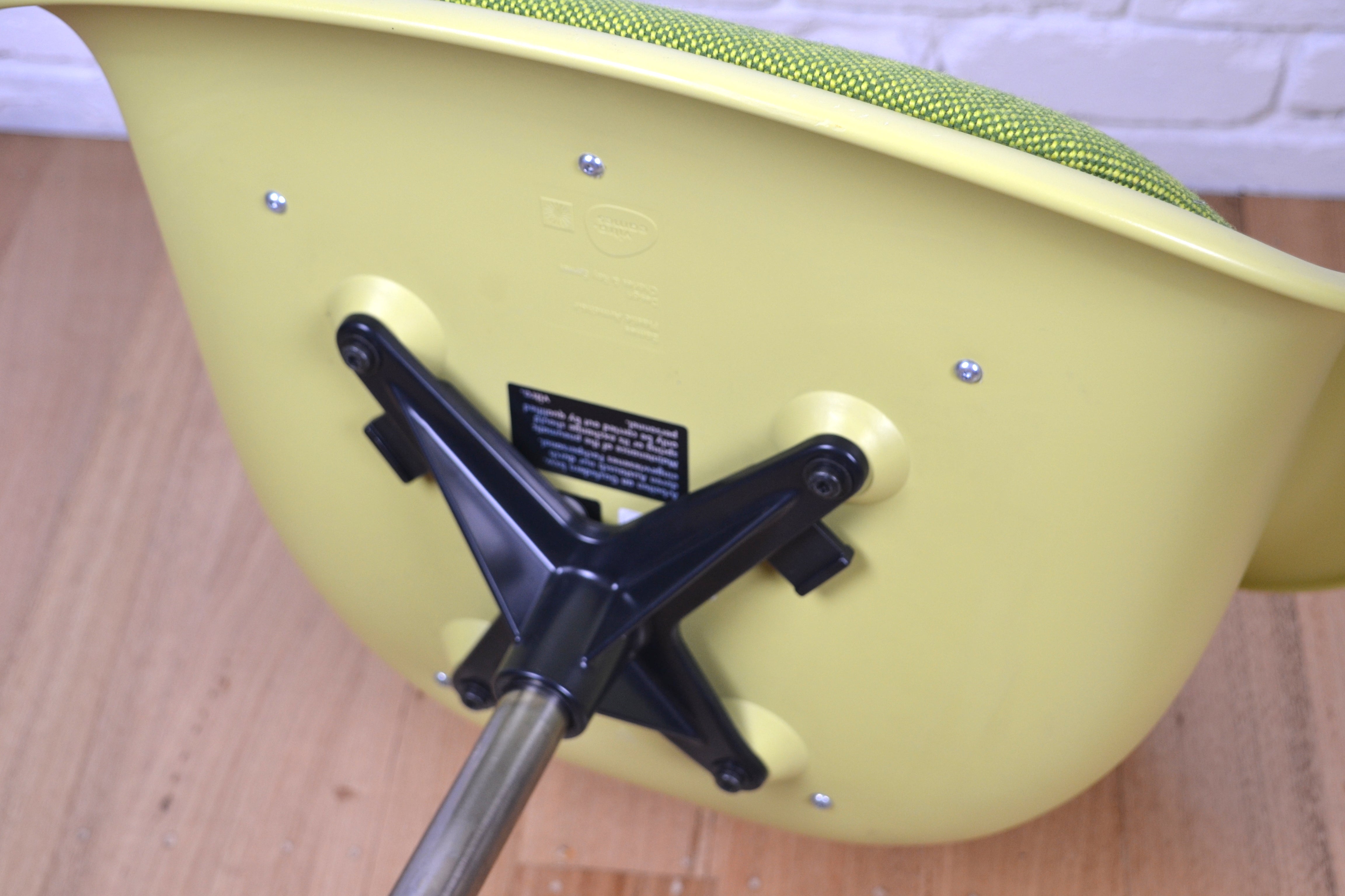 Eames DAR Vitra plastic tub chair- office version castors / gas lift